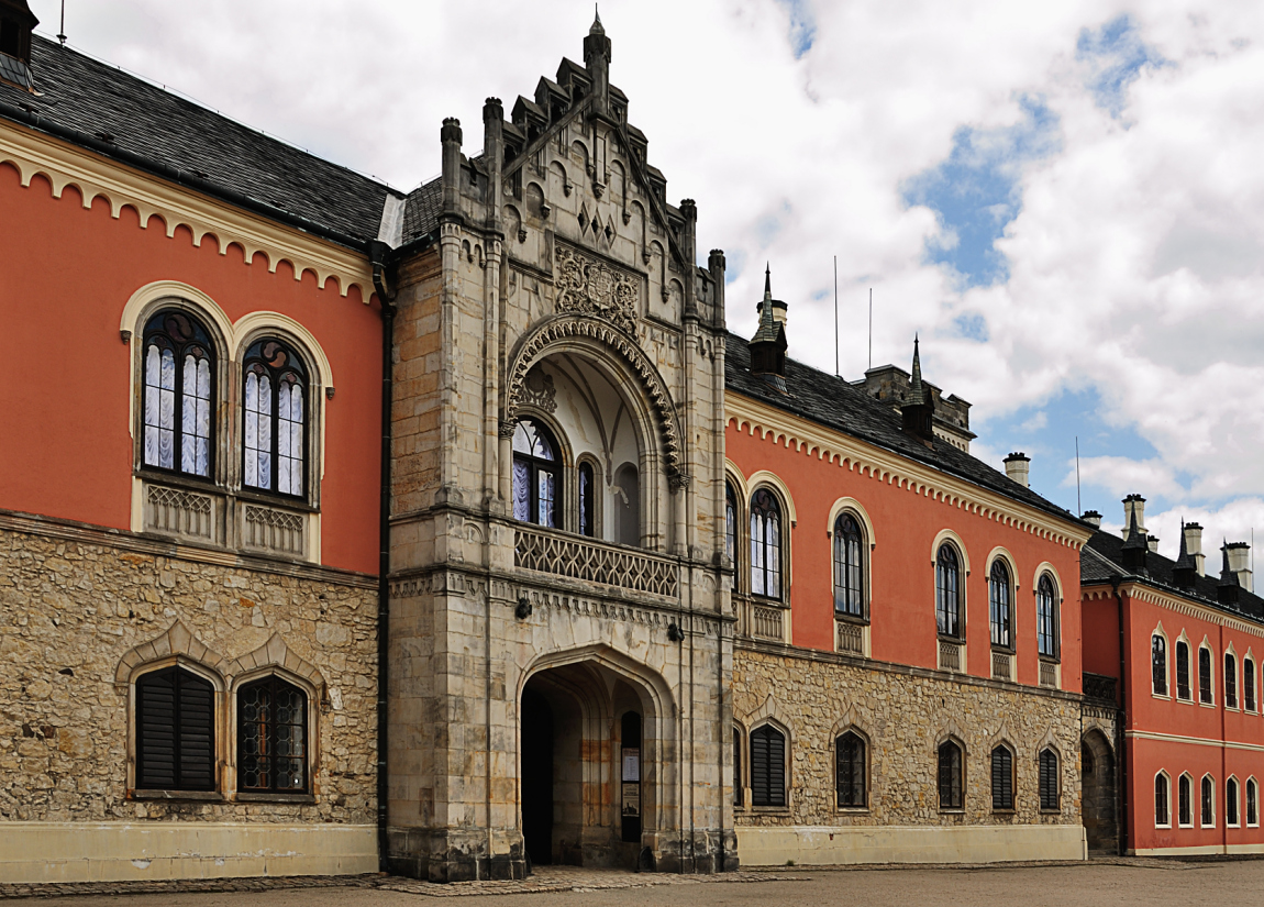 Novogotický zámek Sychrov (6)