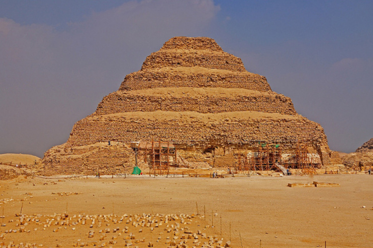 Džoserova pyramida - Sakkára   